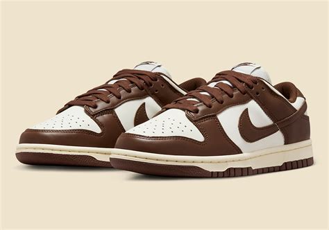 nike dunks brown women